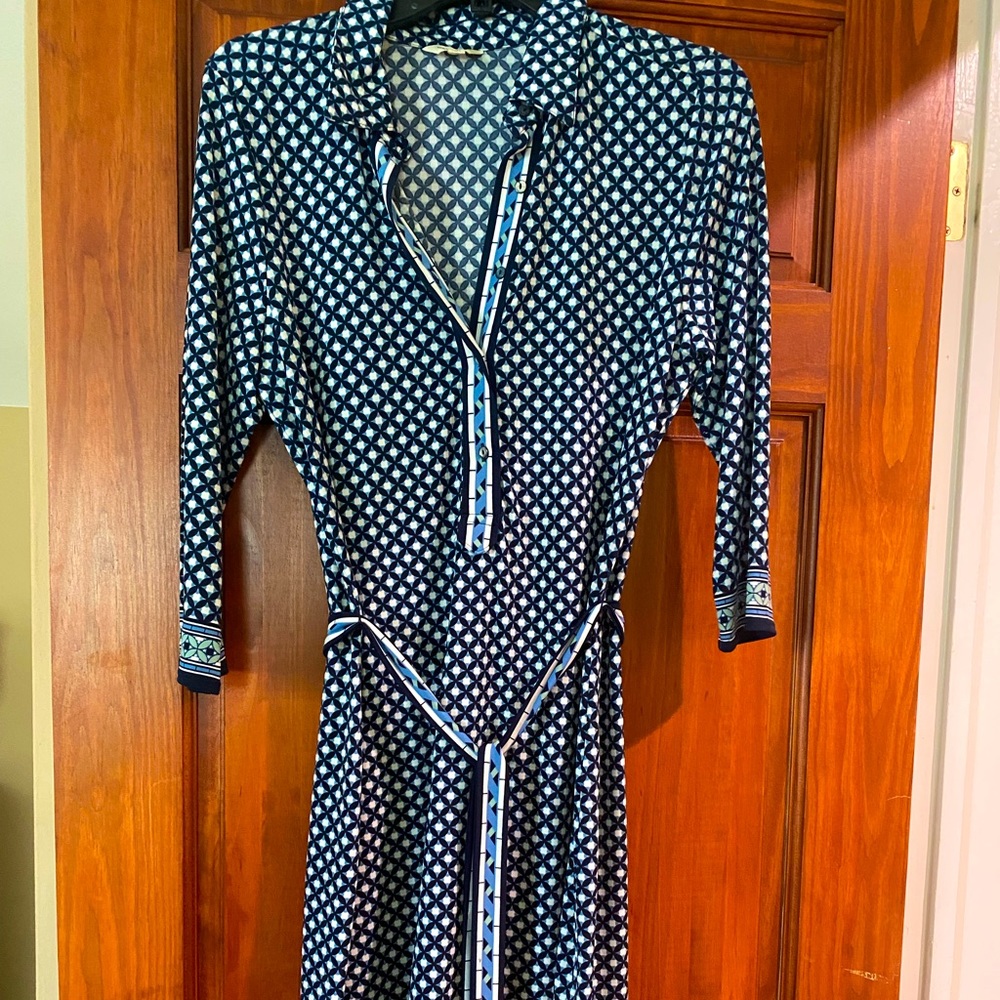 Max Studio Long Sleeve Dress